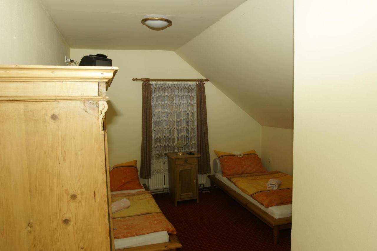 Hotel U Zlateho Andela Pardubice Bilik gambar