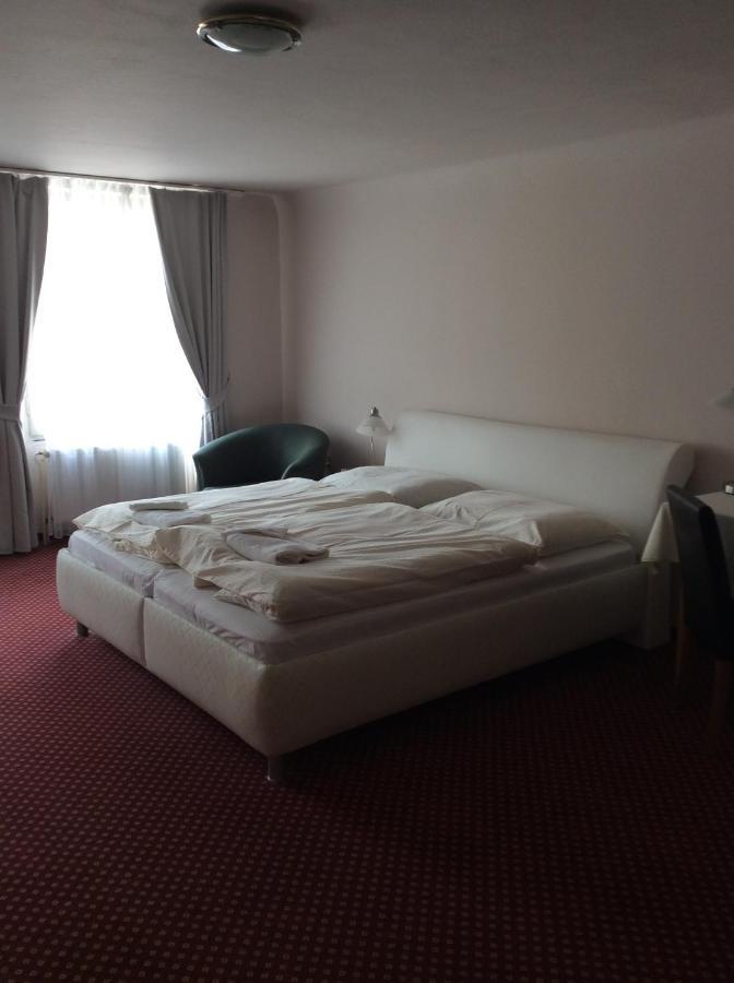 Hotel U Zlateho Andela Pardubice Luaran gambar
