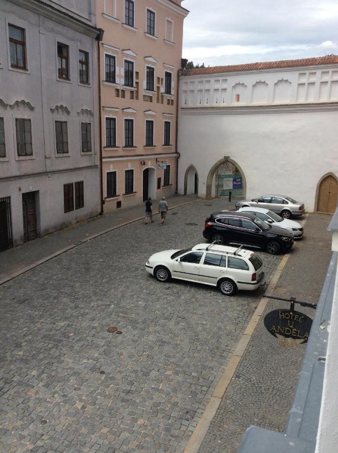 Hotel U Zlateho Andela Pardubice Luaran gambar